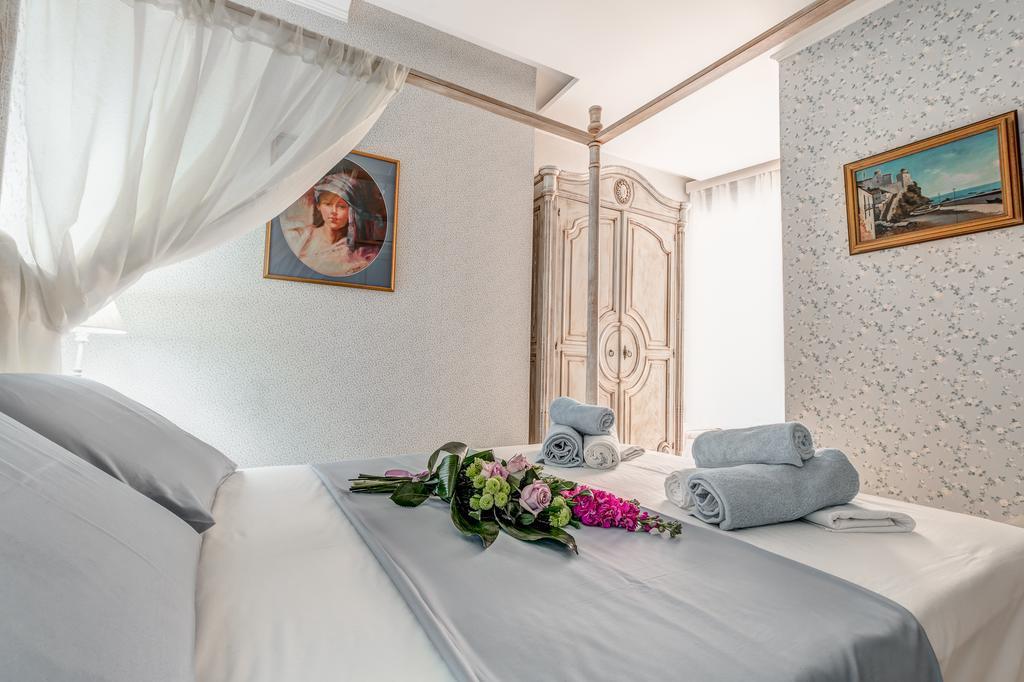Papalina Suite Corfu  ภายนอก รูปภาพ